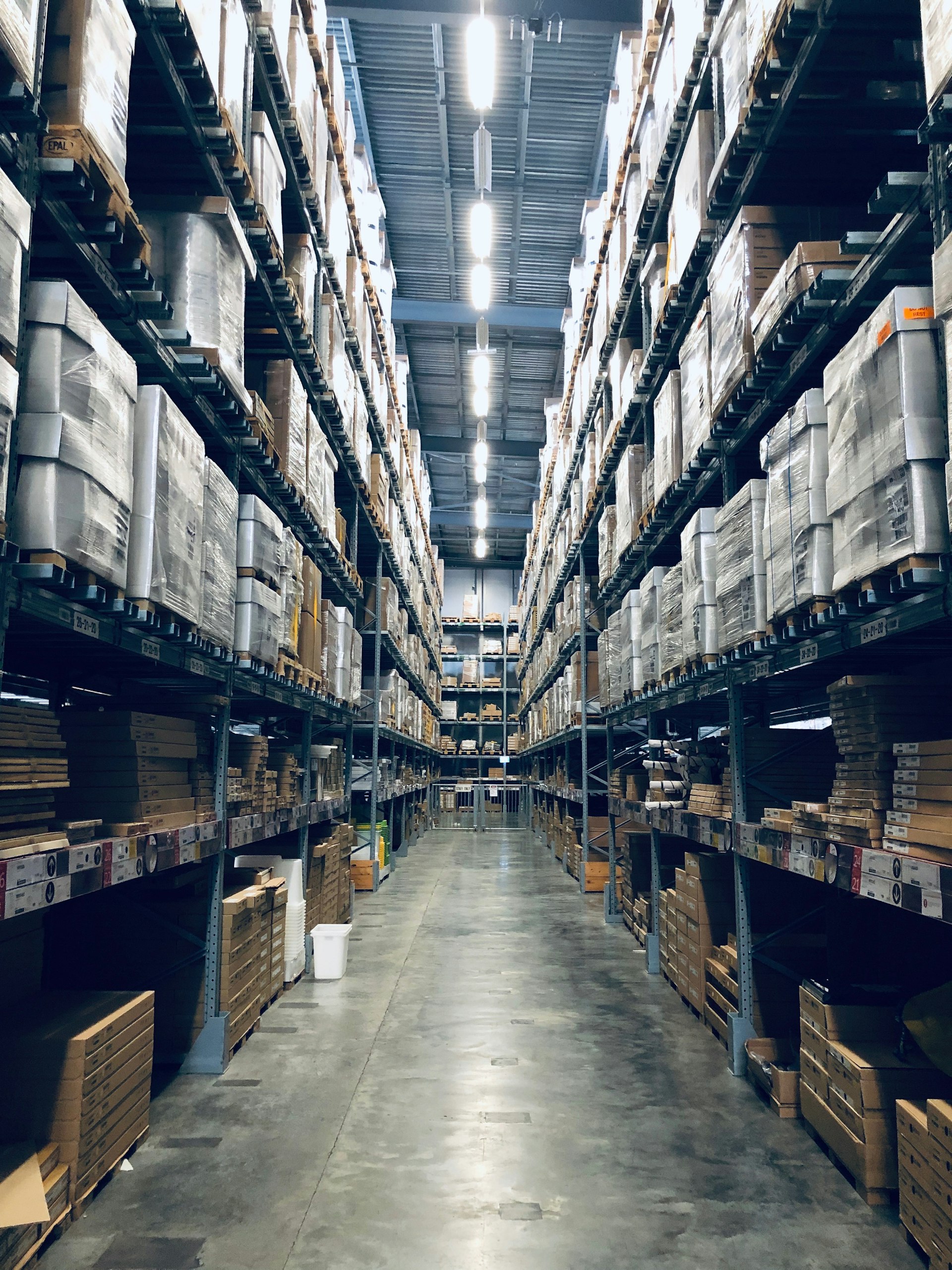 Selective pallet racking for warehouse storage Singapore
